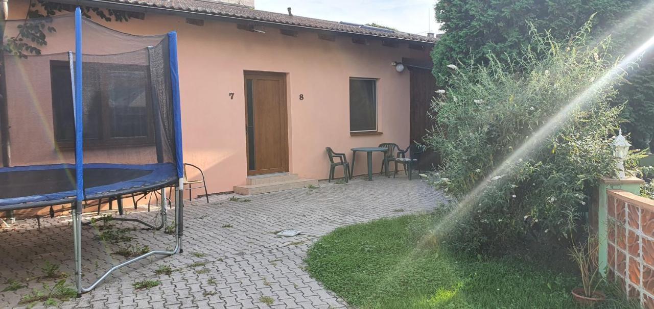 Penzion U Kohoutka Pardubice Kültér fotó
